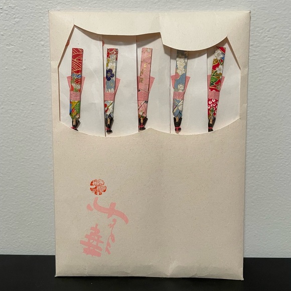 Japanese Decorative Chopsticks Hashi Wood 5pc Set Floral Showa Vintage Japan NEW - Picture 1 of 4